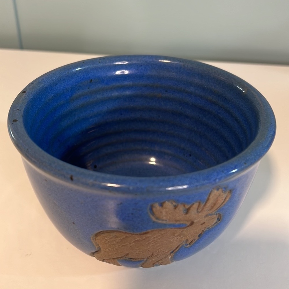 Collection Circle Moose‎ Tracks Blue Bowl. - Picture 6 of 8